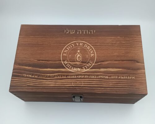 מארז כוסות וויסקי מעץ מלא ויוקרתי, עם 9 אבני קרח - זוגי וחריטה אישית photo review